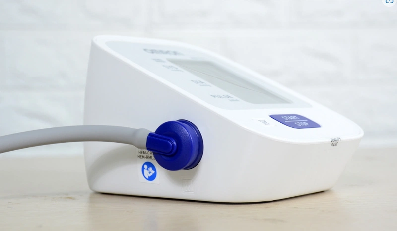 So sánh máy đo huyết áp Omron 7120 và 7121, máy nào tốt? 3