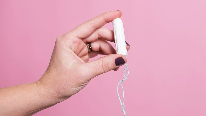 So sánh về những ưu, nhược điểm của tampon và cốc nguyệt san1