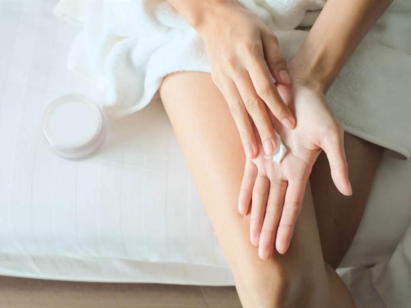 Sử dụng kem dưỡng ẩm toàn thân cho da mặt có tốt không?2