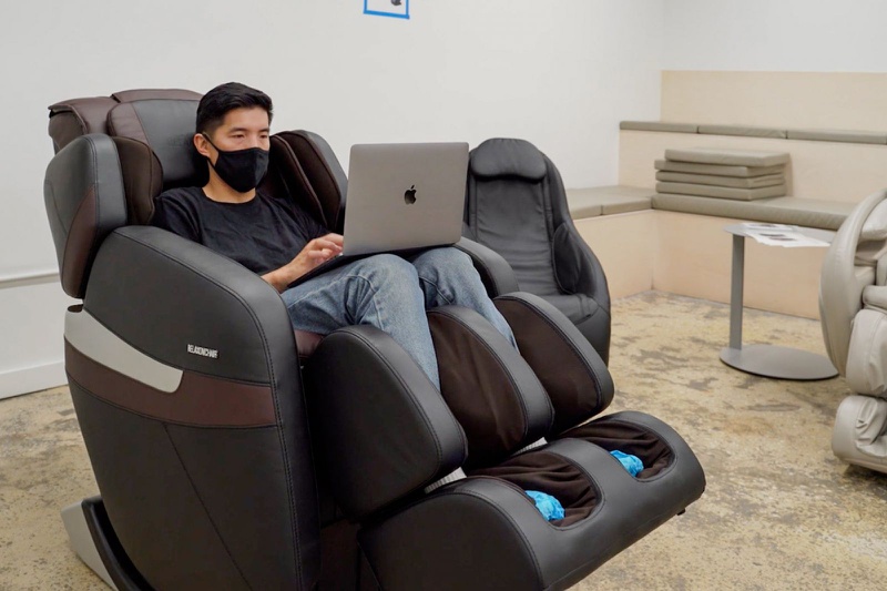 Sử dụng máy chạy bộ và ghế massage sao cho đúng - Đọc ngay! 3