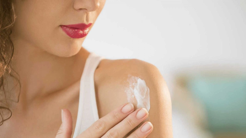 Sử dụng sữa dưỡng thể Vaseline bị ngứa có phải là sự thật 2