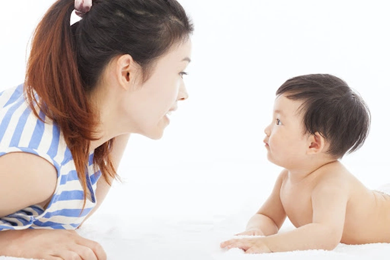 Những chia sẻ về sự phát triển của trẻ sơ sinh 5 tháng tuổi mà các mẹ cần biết