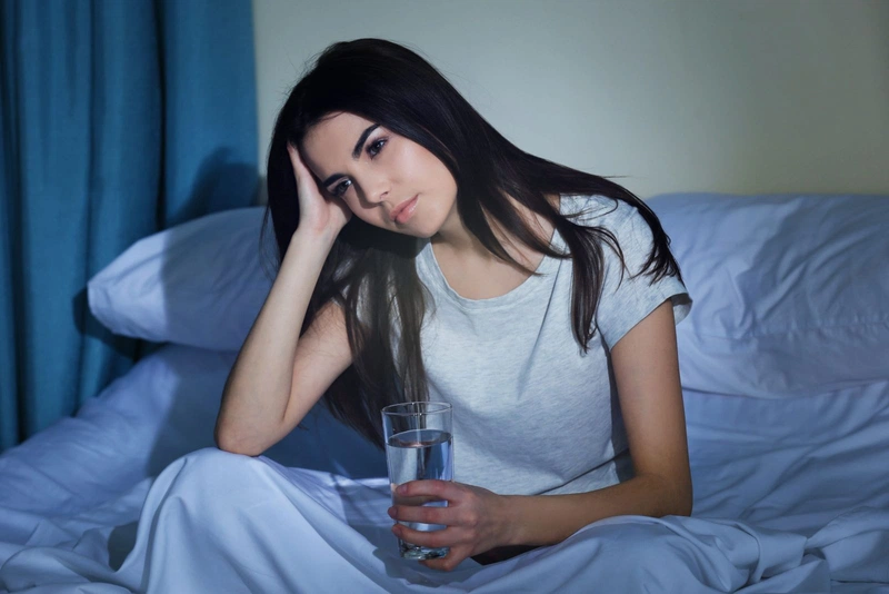 Tình trạng khô miệng khát nước về đêm có phải dấu hiệu bệnh lý không