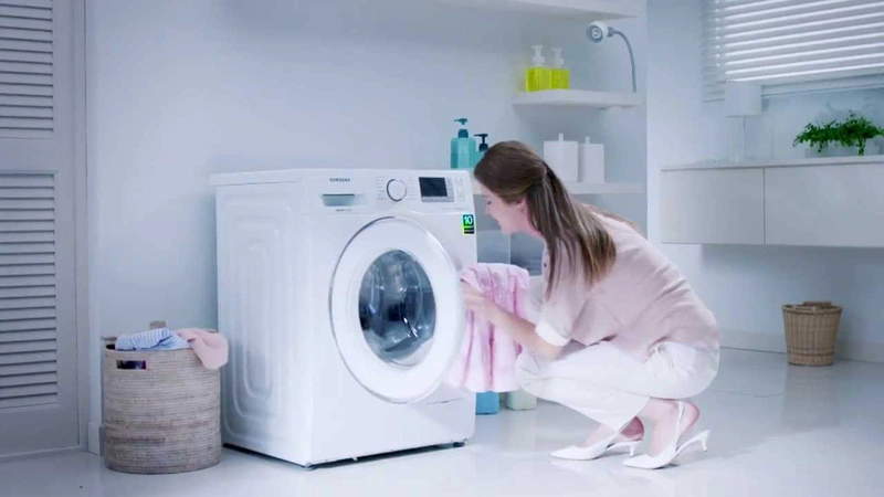 Khi giặt vớ y khoa bạn cần phơi vớ lên liền cho khô hoặc quay khô bằng máy giặt