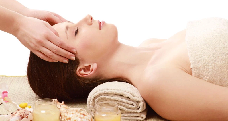Tại sao phải massage mặt đúng cách? Massage mặt đúng cách mang lại lợi ích gì? 1