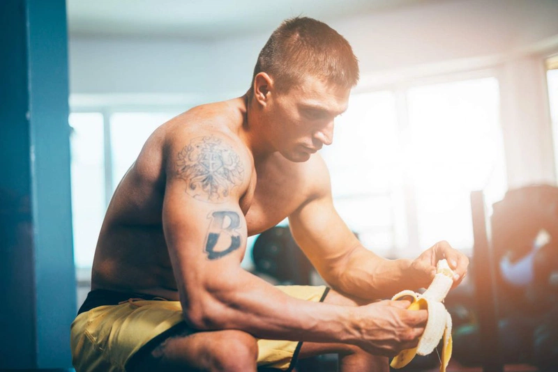 tại sao tập gym lại ăn chuối 3