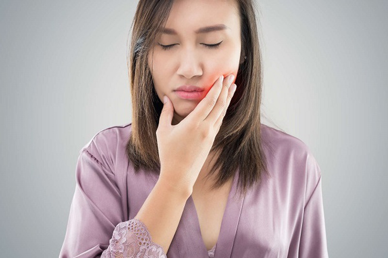 Hướng dẫn các bài tập mewing cho mặt lệch vô cùng là đơn giản 3