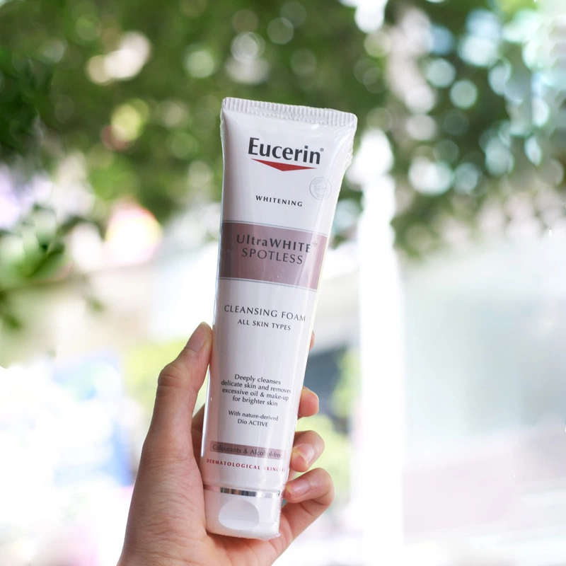 Review Eucerin Ultra White + Spotless Cleansing Foam