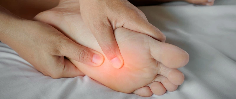 Tê bì chân tay uống thuốc gì – bạn đã biết chưa?1