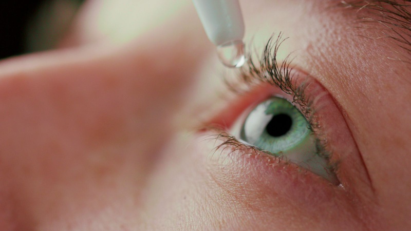 Thắc mắc: Đau mắt đỏ rửa nước muối có hiệu quả?3