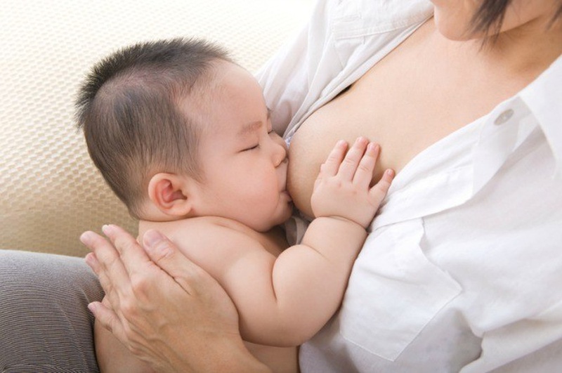 Những thành phần sữa mẹ tốt nhất dành cho trẻ 1