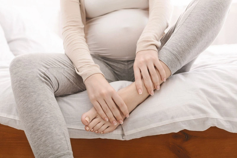 Thoái hóa đốt sống có mang thai được không? Những điều mẹ bầu cần biết 2