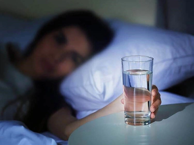 thời điểm không nên uống nước 2