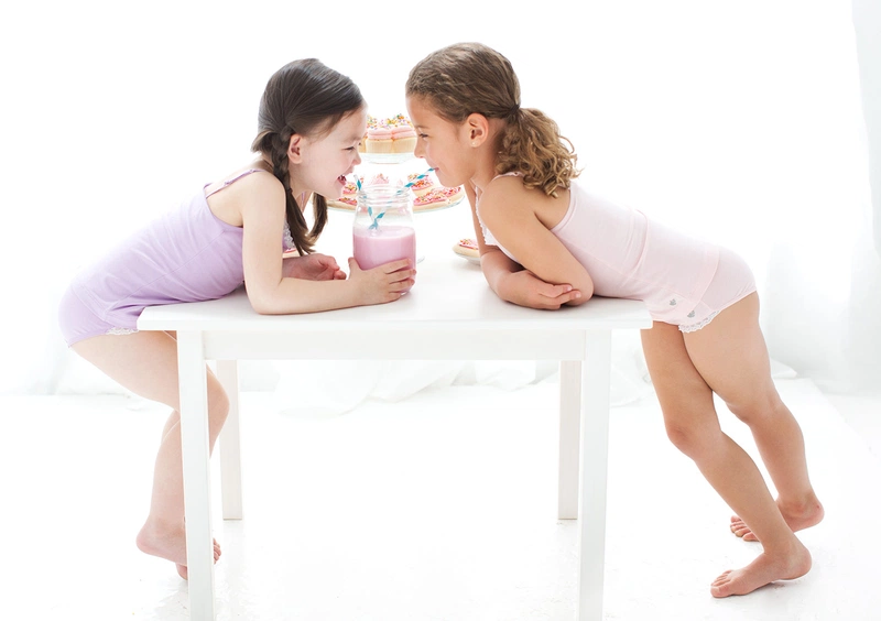 Có nên cho trẻ mặc quần lót sớm? Thời điểm trẻ mặc quần lót tốt nhất là khi nào?