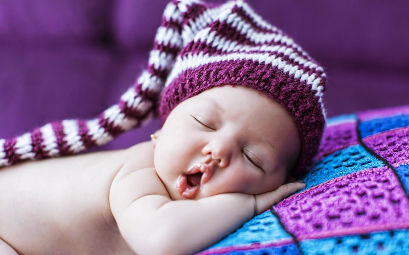 Cha mẹ nên lưu ý để chăm sóc tốt thời gian ngủ của trẻ 3