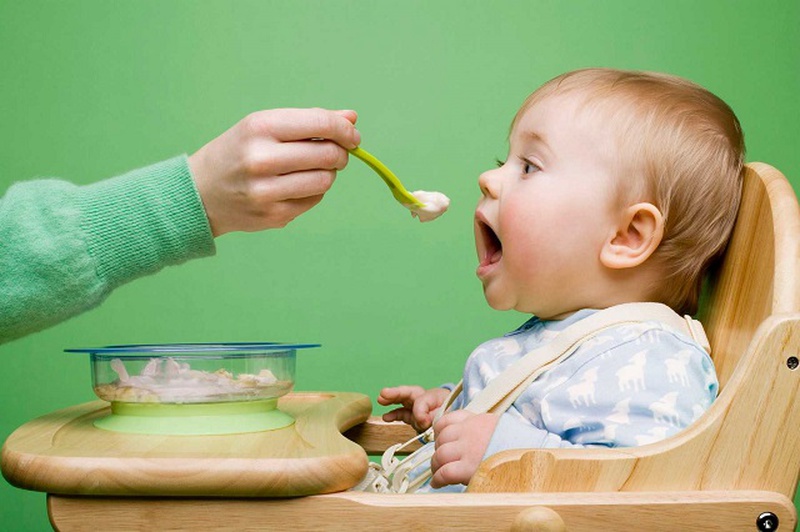 Tất tần tật về thực đơn ăn dặm BLW cho bé 1 6 tháng 1
