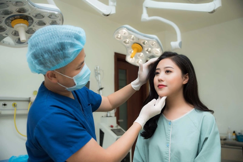 Hỏi đáp: Tiêm botox gọn hàm có bị hóp má không? 3