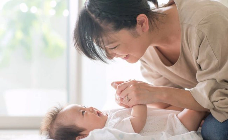Tìm hiểu lịch sinh hoạt bé 10 tháng phát triển toàn diện 3