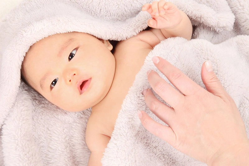 Tìm hiểu sự phát triển của trẻ sơ sinh 3 tháng tuổi