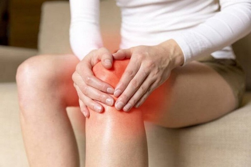 Nguyên nhân gây đau khớp gối trong có thể do vận động mạnh, va chạm hoặc tuổi tác