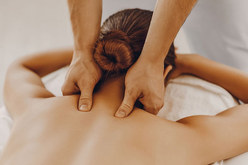 Tìm hiểu về cách chữa thoái hoá đốt sống cổ bằng xoa bóp 1