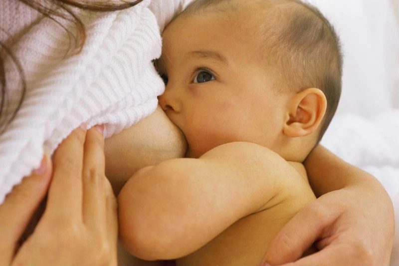 Bệnh vàng da xuất hiện khá phổ biến ở trẻ sơ sinh