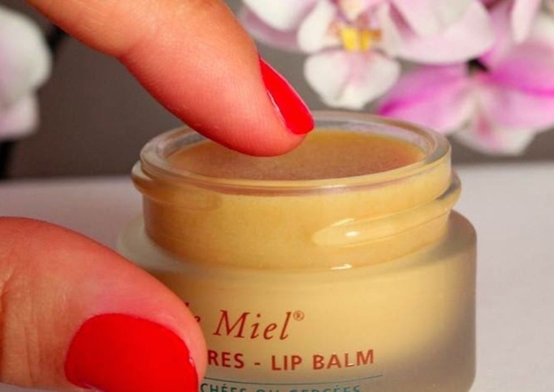 Top 10 sản phẩm kem trị môi khô nứt nẻ hiệu quả được tin dùng 4