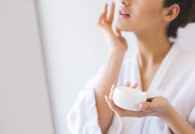 Top 5 kem dưỡng ẩm cho da mụn mùa hè hiệu quả nhất 2