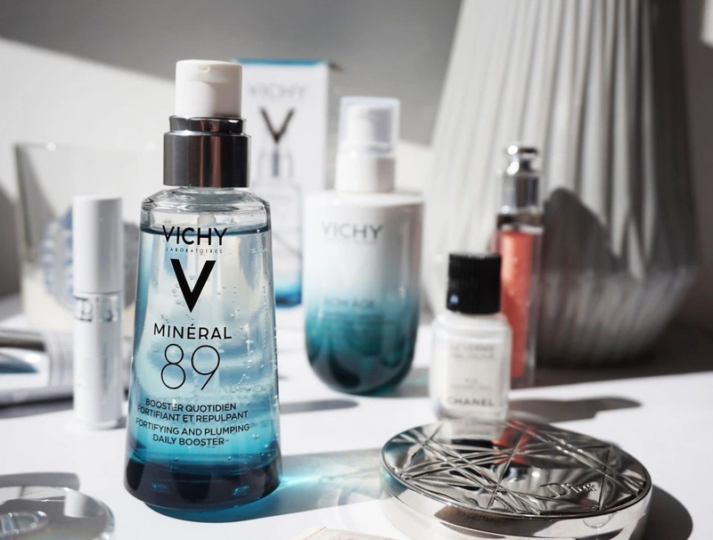 Vichy Minéral 89 cung cấp độ ẩm hoàn hảo cho da