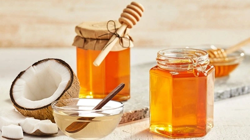 Top 7 cách chăm sóc tóc rụng bằng dầu dừa tại nhà đơn giản, hiệu quả 3