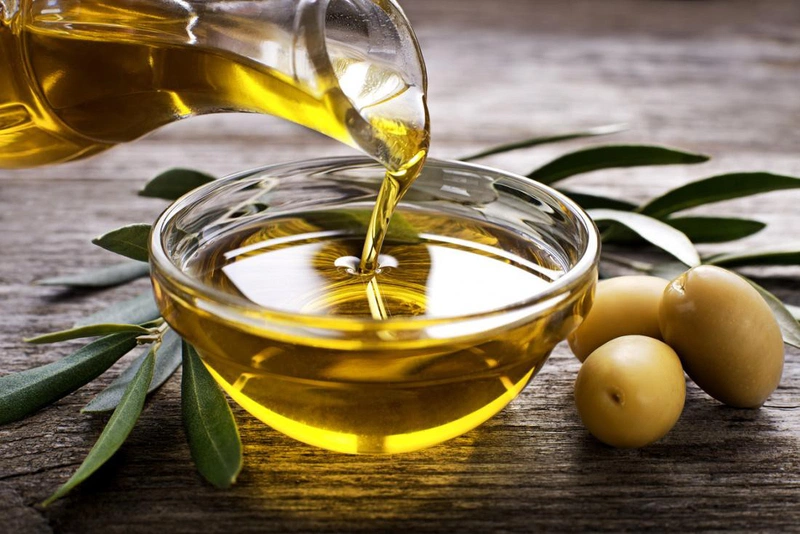 Top 7 cách làm mềm da tay bị khô, nhăn do lão hoá cực đơn giản 2