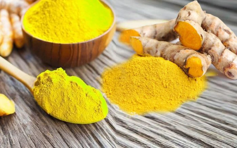 Tinh bột nghệ hỗ trợ điều trị u nang buồng trứng