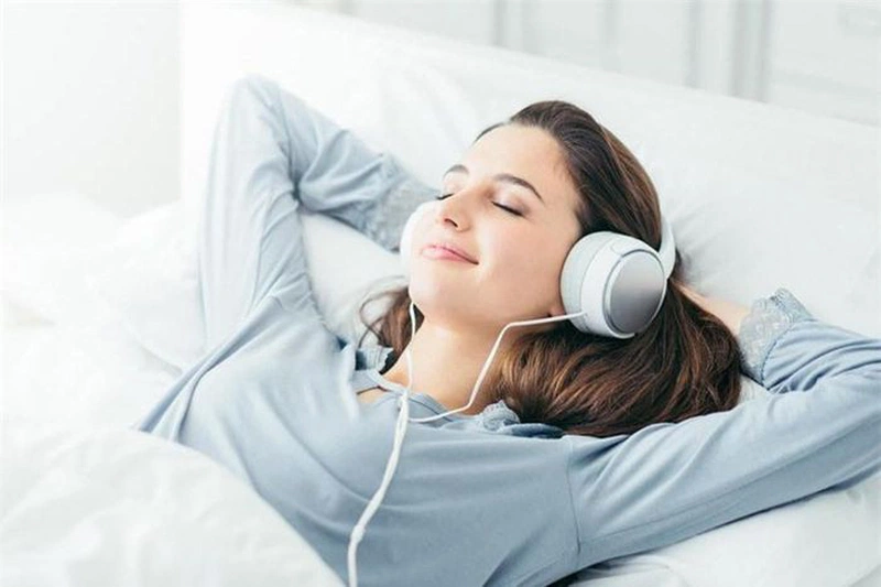 Nghe nhạc được các chuyên gia coi là biện pháp cải thiện giấc ngủ hiệu quả