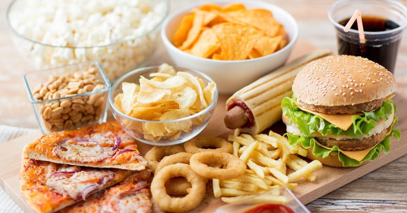Những thói quen xấu dẫn đến bệnh trào ngược dạ dày trẻ em 1