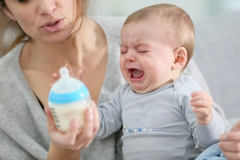 Nên chọn mua sữa có nguồn gốc thực vật cho trẻ 1 tuổi