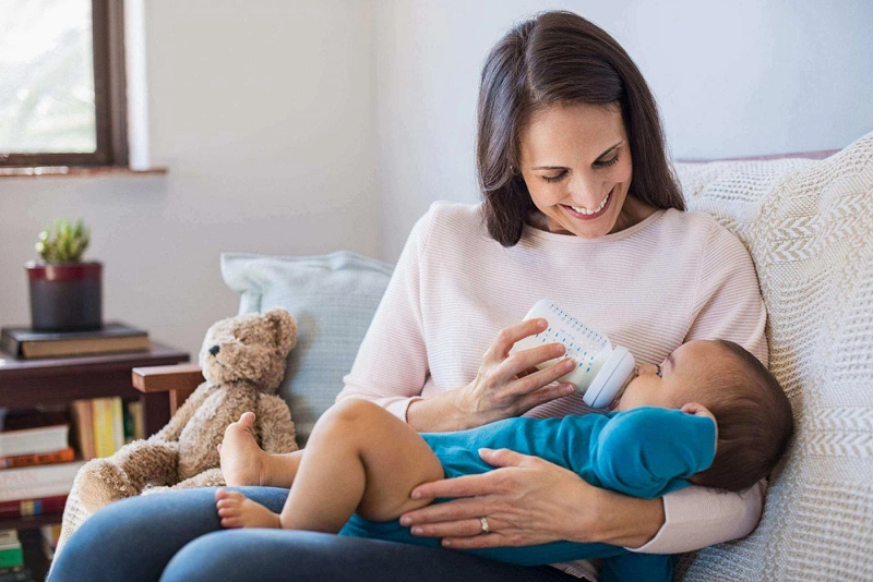 Trẻ 1 tuổi uống sữa tươi được không