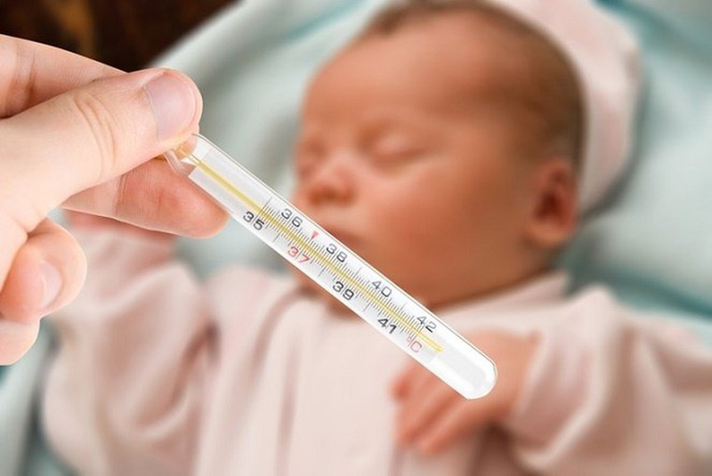 Hiện tượng nóng sốt khi trẻ bị nhiễm virus sởi quai bị rubella 2