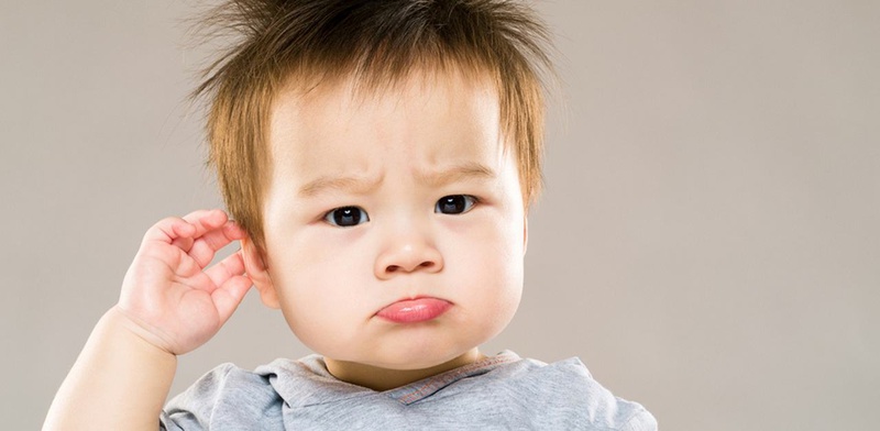 Có nên lấy ráy tai cho bé thường xuyên? 2