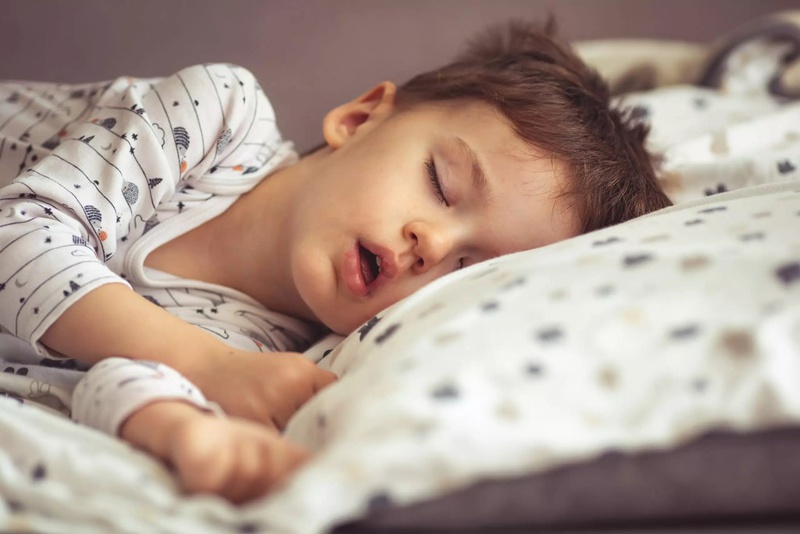 Trẻ ngủ ngáy có nguy hiểm không? Bố mẹ cần làm gì? 1