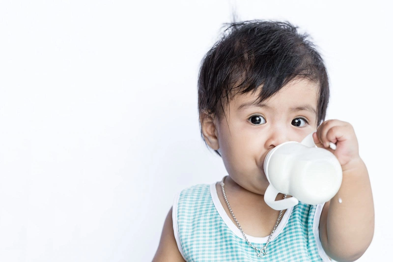 Trẻ sơ sinh bị nổi hạch ở sau đầu nguy hiểm không? Khi nào cần đi khám? 3