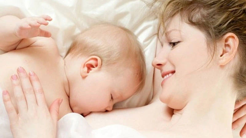 Trẻ sơ sinh bị nấc cụt có sao không? 3