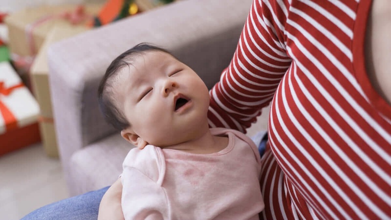 Trẻ sơ sinh thở nhanh có thể được phát hiện bằng mắt thường