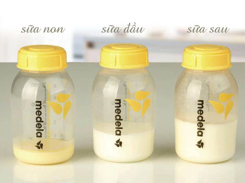 Trẻ sơ sinh uống bao nhiêu ml sữa là đủ?3