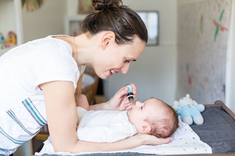 Trẻ uống kháng sinh bị nôn có nguy hiểm không 3
