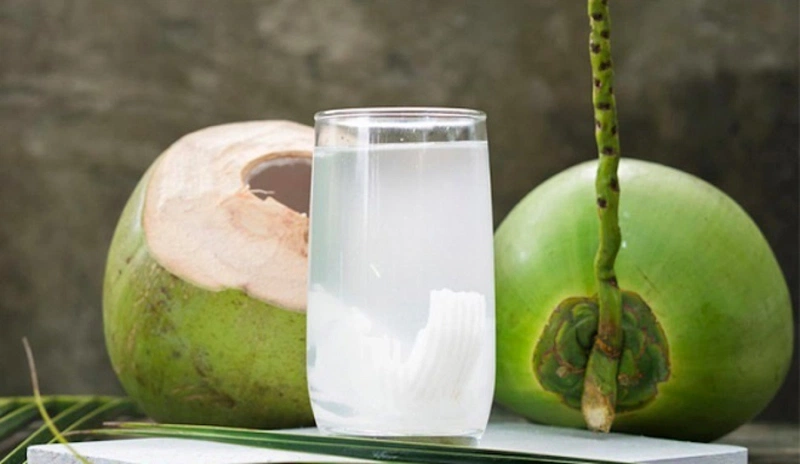 trị hôi nách sau sinh bằng lá trầu không 6