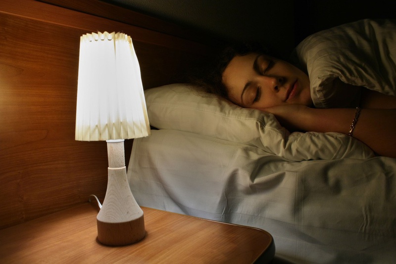 Trị mất ngủ - Bí quyết giúp bạn ngủ ngay khi nằm xuống