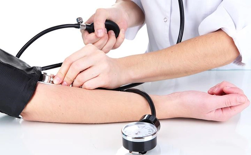 Triệu chứng bệnh quá giống nhau, liệu hạ đường huyết có phải là hạ huyết áp không 1