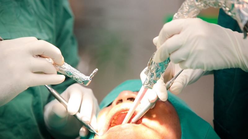 Trồng răng Implant có đau không? 2