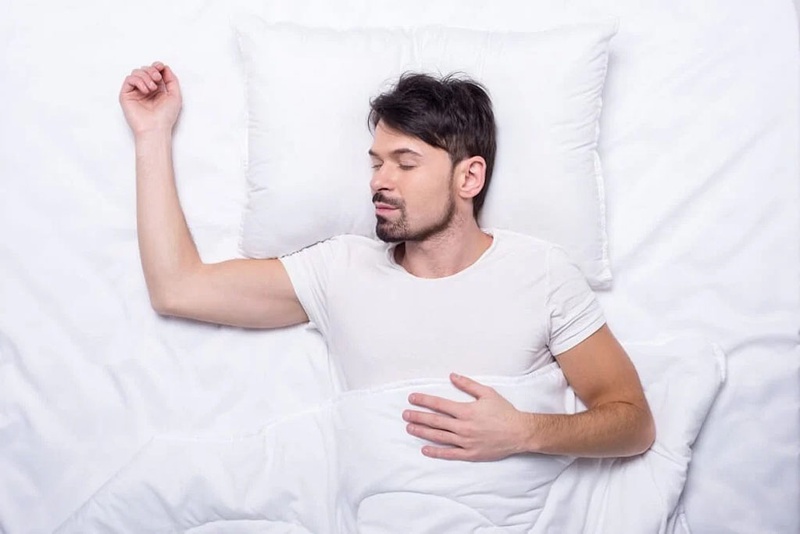 Tư thế ngủ tốt nhất cho nam giới bạn cần biết