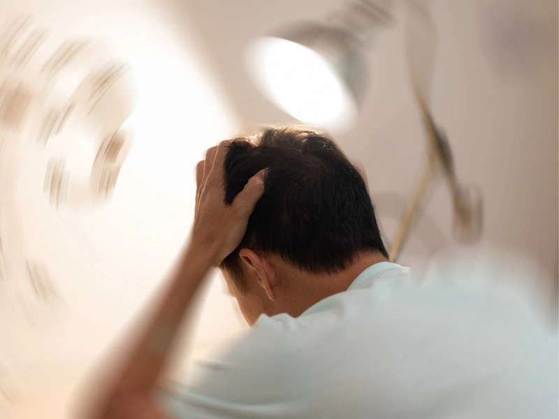 Ù tai sau khi bị COVID có nguy hiểm không 2